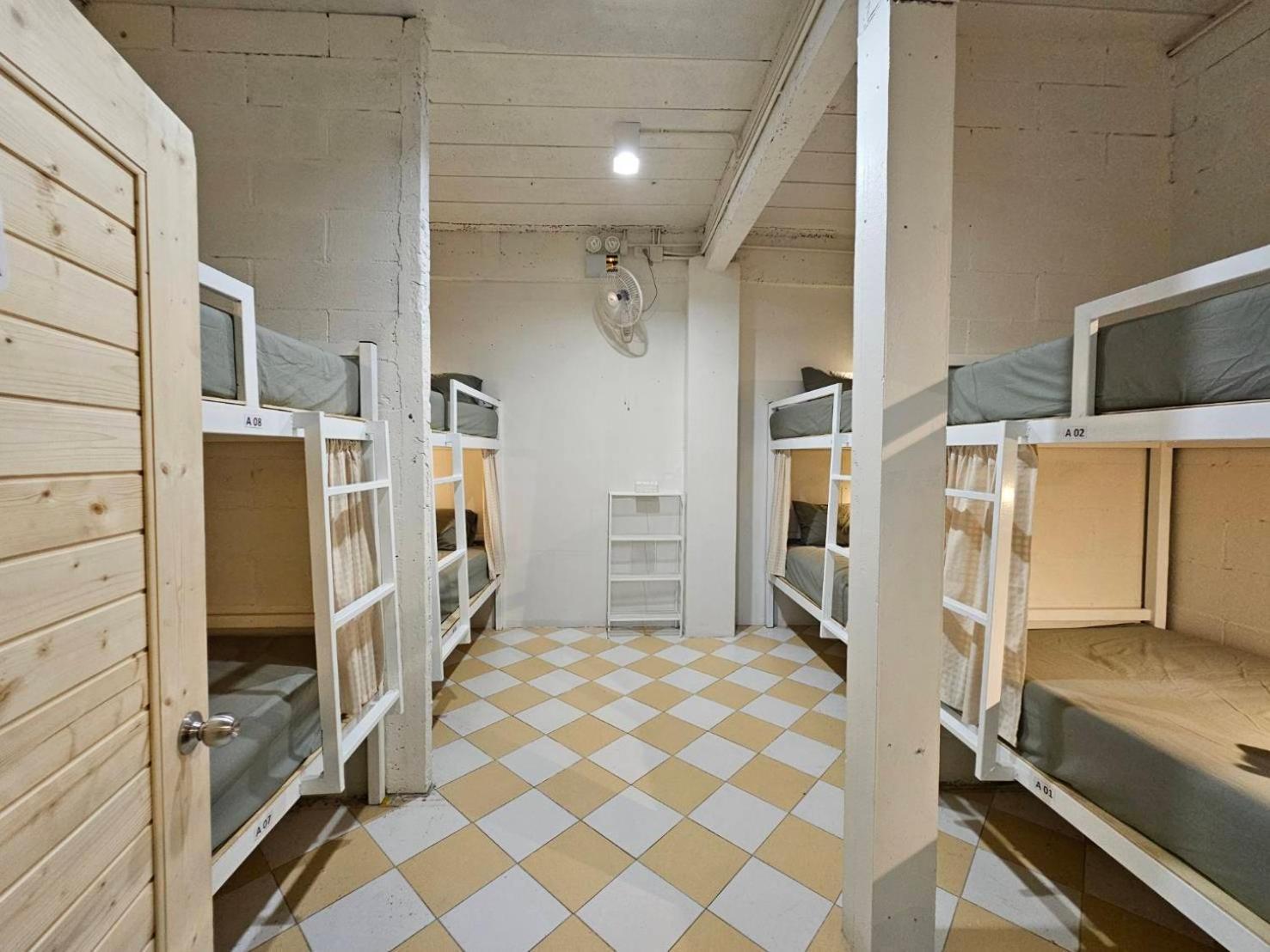 Hao Norn Hostel Thong Sala Exteriér fotografie