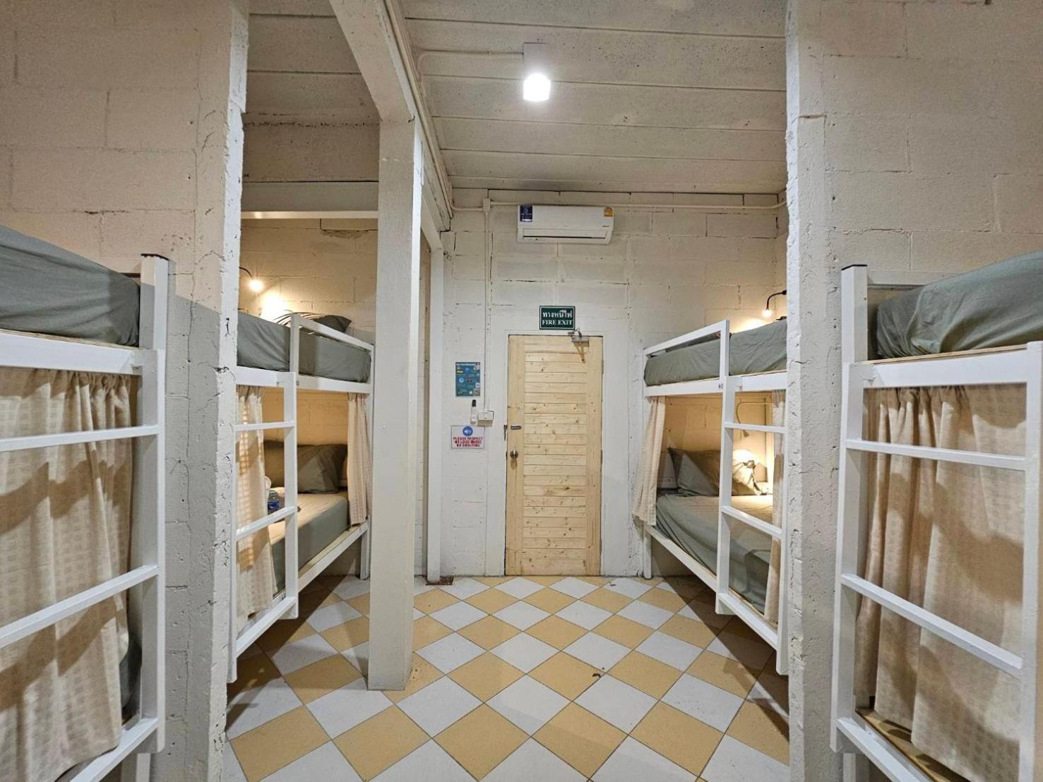 Hao Norn Hostel Thong Sala Exteriér fotografie