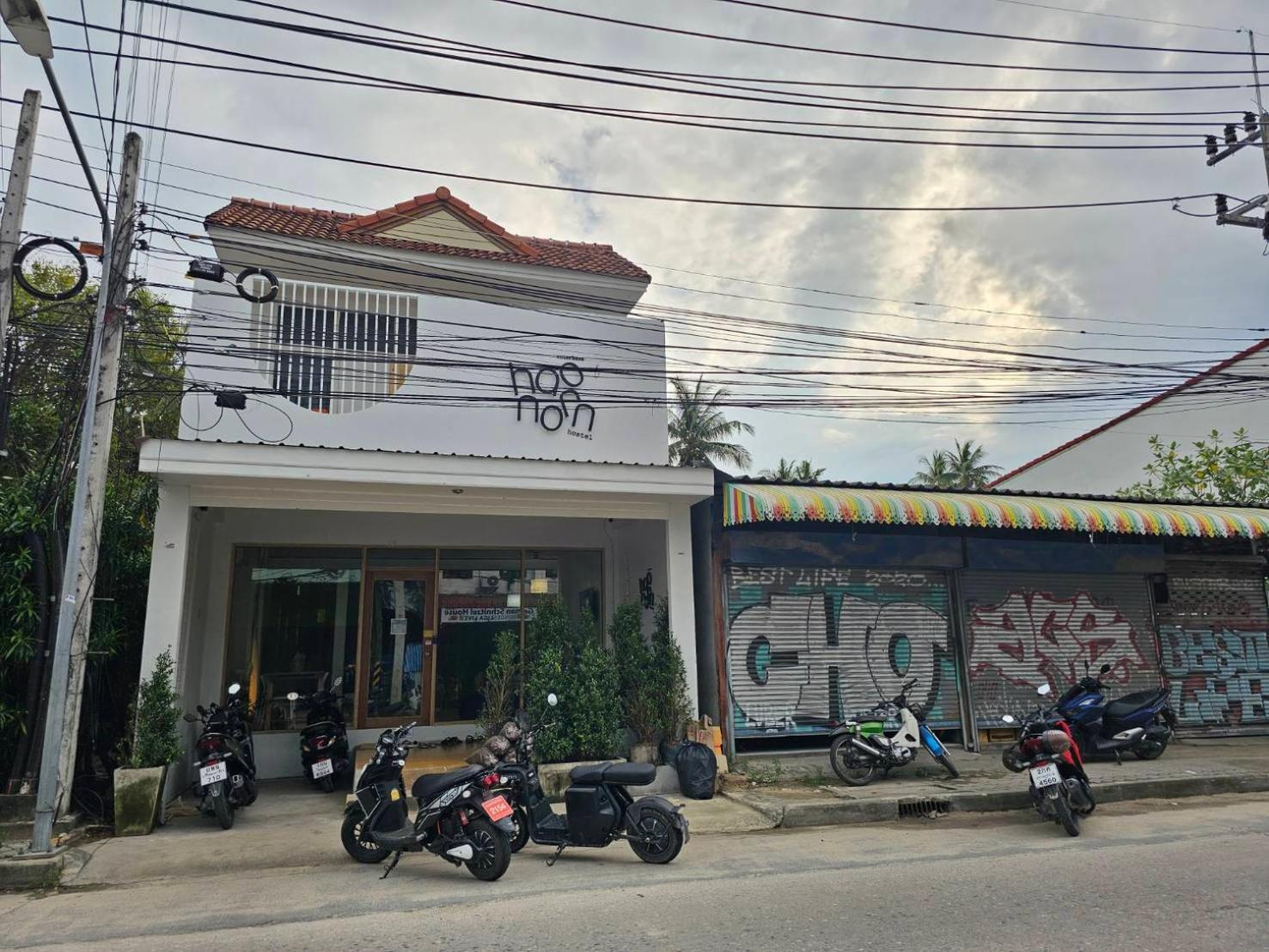 Hao Norn Hostel Thong Sala Exteriér fotografie